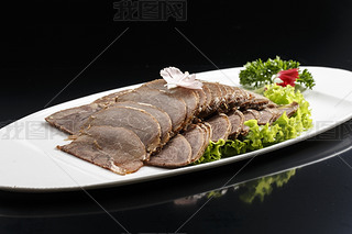 ţ