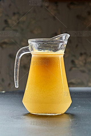 brե֭