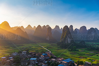 Ї(gu)V֖|ɽճr(sh)ֵl(xing)L(fng)