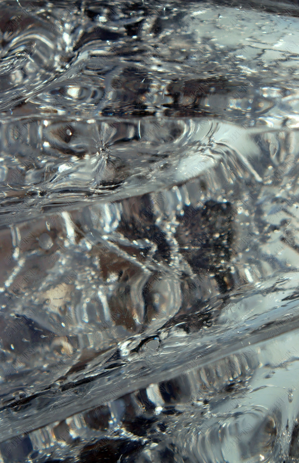 亮质地的冻结的水冰