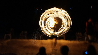 ƤƤϵ fireshow