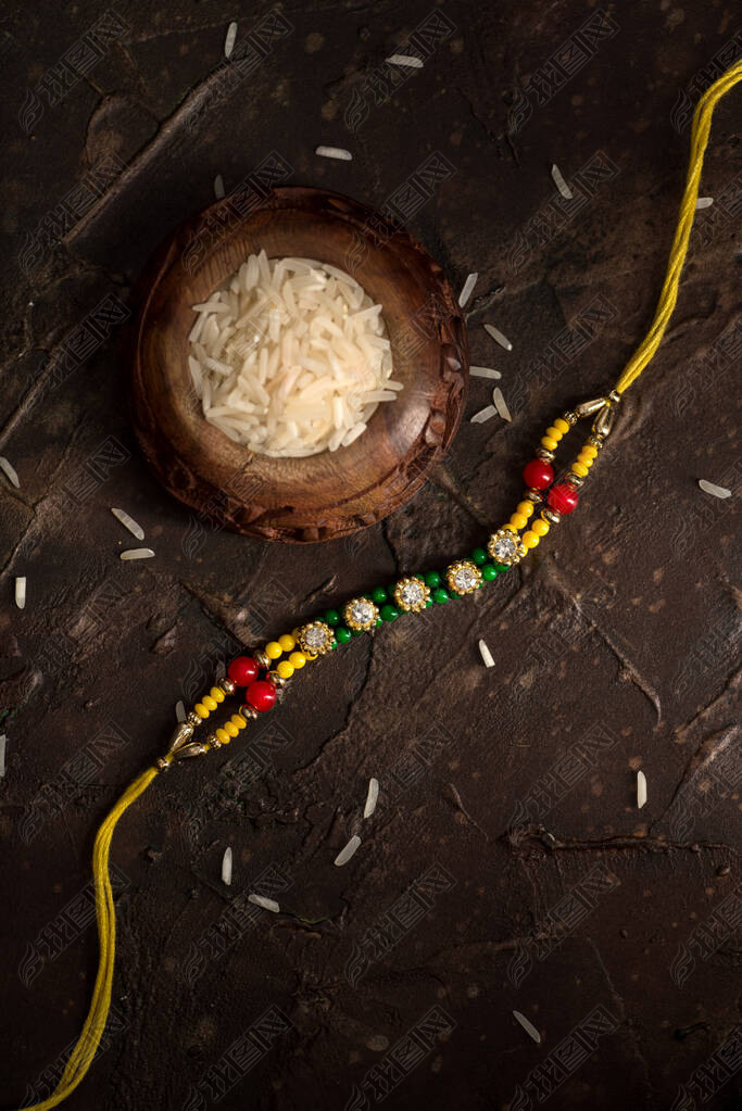 Raksha BandhanŵRakhi  Rice GrainsKumkum  ӡȴͳֵܽü䰮.