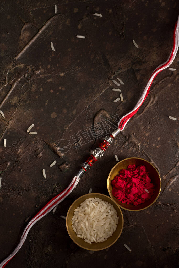 Raksha BandhanŵRakhi  Rice GrainsKumkum  ӡȴͳֵܽü䰮.