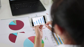 �칫�Ұ������ڷ������񱨱�������ͼ��