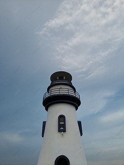 白色海边灯塔背景