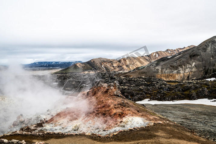 ߵLandmannalaugarɫѩɽͽ