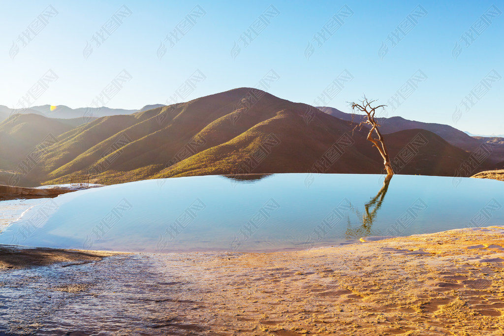 ī߹ݵȻȪ-HierveelAgua