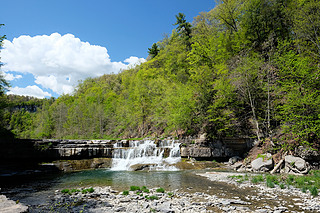 ŦԼTaughannockٲ