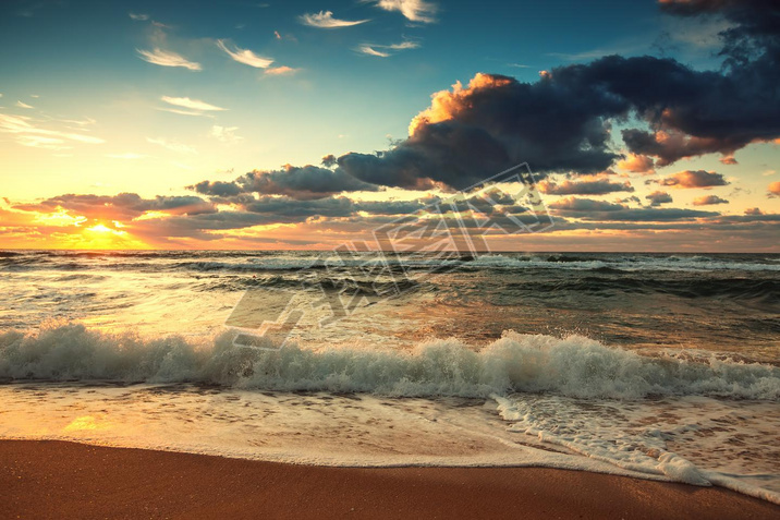 Beautiful cloudscape over the sea