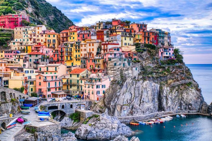 Cinque Terre SunriseManarola 