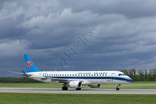 -6  10 գ йϲ Embraer 190 B-3199 жֻܵ2017  6  10 Ƕ˹