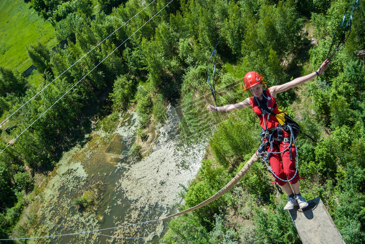 ˶ Ropejumping