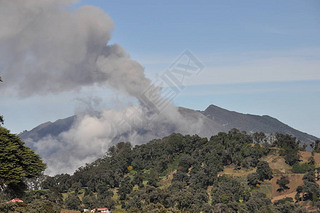 ջɽбϿĸ˹ turrialba ɽı.