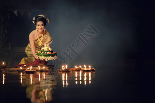 ͳˮƽڣ̩Ůӳ kratong̩