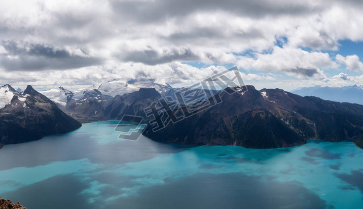 ļﲨںȫ, աȫɽ, λڼôе߸ױʡ¸绪Ա Whister  Squamish .