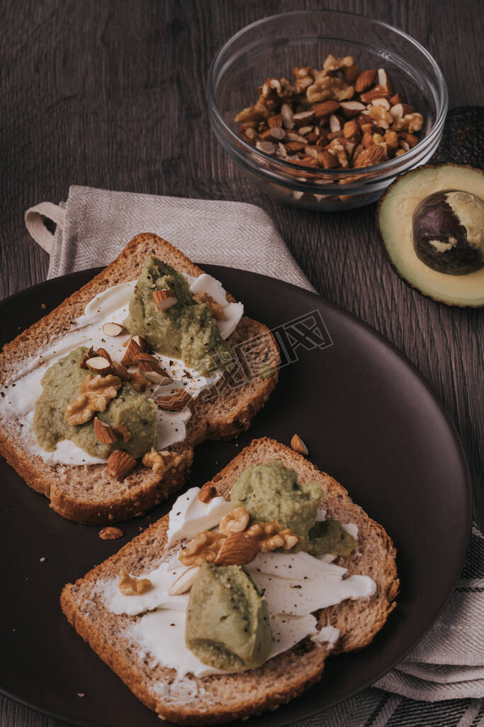 DELICIOUS CHEESE AND OCADO TOAST