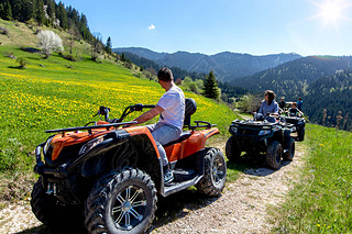 ɽ Atvs  Utvs 