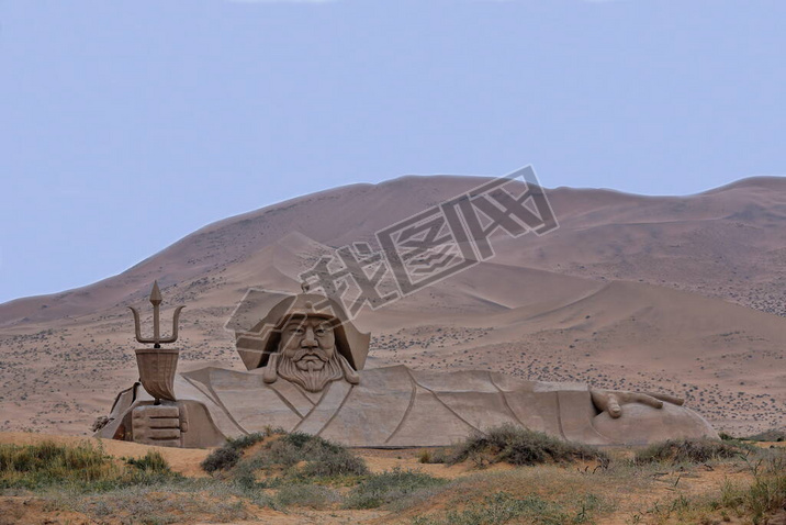 λڰ͵ĸߴɳУɼ˼ľ޴ӲɰܡBadain Jaran-Badanjilin Shamo-Mysterious Lakes Desert-section of Gobi Des