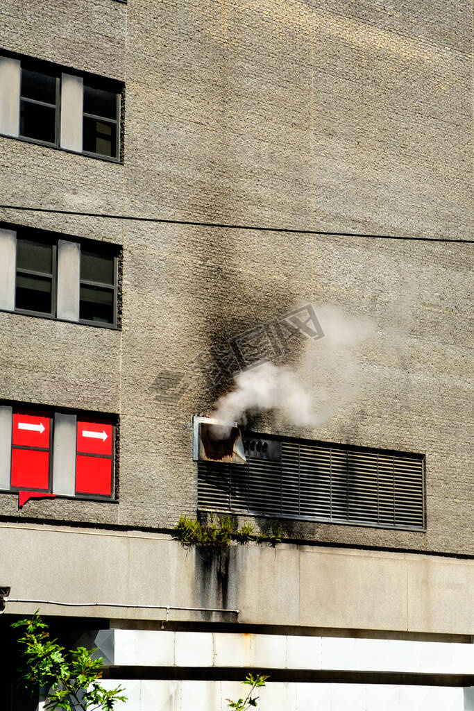 An external poisonous building ventilation system, releasing whi