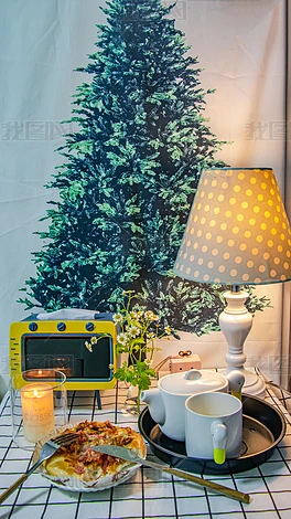 ʥ����̨������С����ʵ����Ƭ