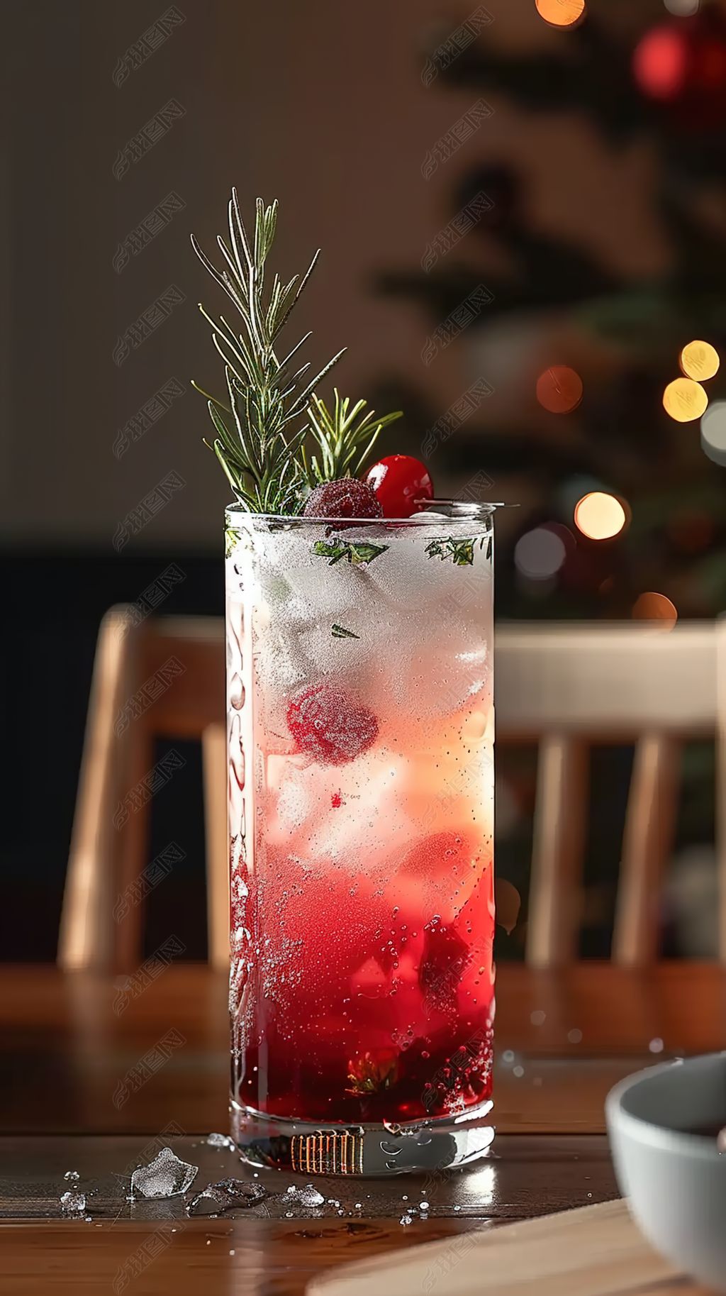 原创鸡尾酒调酒冰凉夏日酒类饮料喝酒果汁酒精饮品-版权可商用