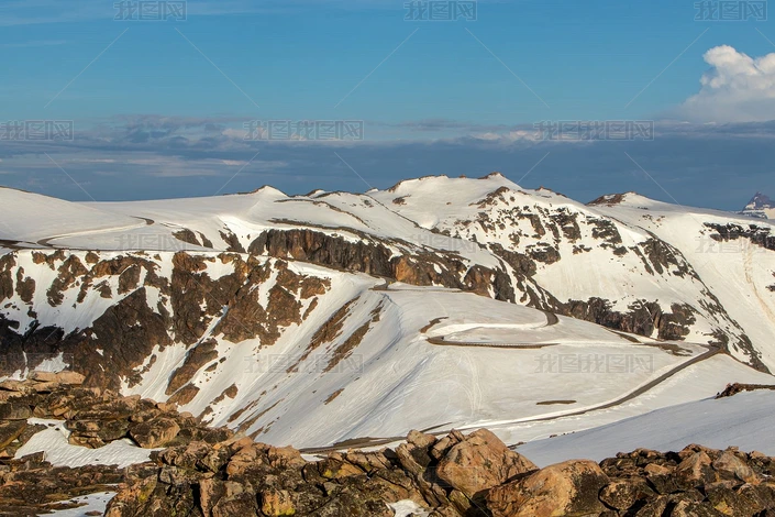 ѩɽ��·���ѷ����Ƭ����ͼƬ�ز�