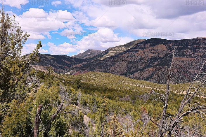 ��������µ�ɽ�ȷ����Ƭ����ͼƬ�ز�