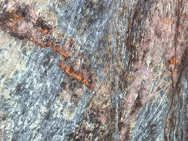 �Ұ��ש��ľ�ƽ����ռ�װ�޽���ʵ���ز�