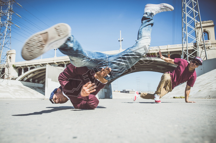 Breakdancers ˮִܵ