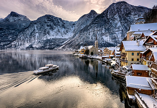 ˹ʥµ˹ɽ˹غķ羰Ƭӳ Hallstattersee Ķҹѩ, Ŀ÷ȵ.