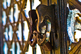 ſ Iron gate padlock