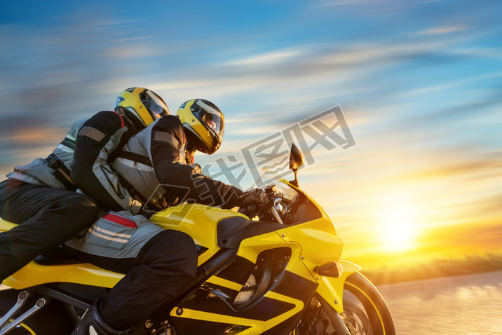 Motorbikers Ħг