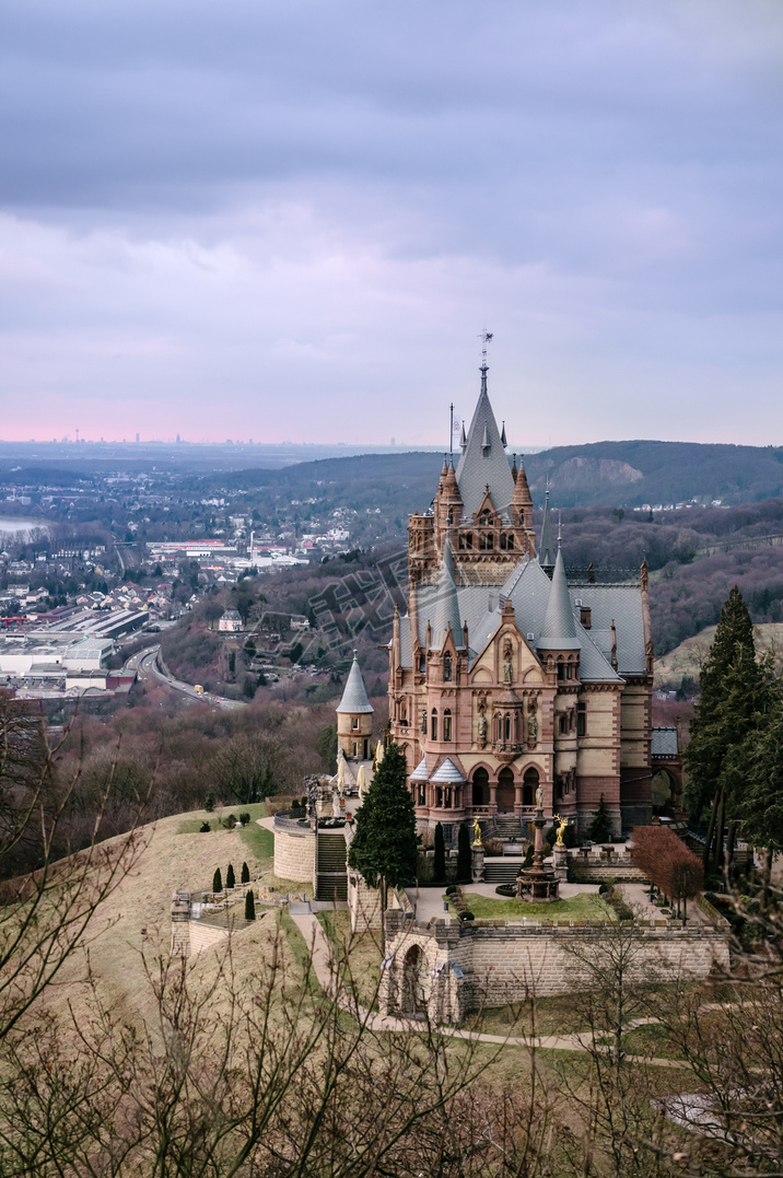 Drachenschloss ǱĻƻ