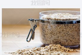 rolled oats in a glass jar