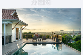 家庭或房子 外部设计显示热带泳池别墅与日光浴床
