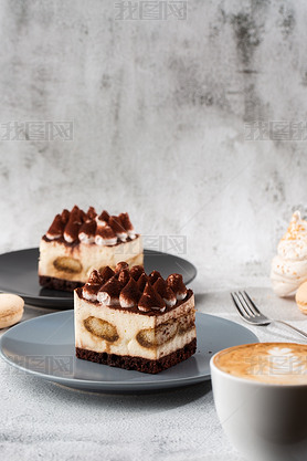 Tiramisu - -нëͿȵľ㡣 ζTiramisuںڰİϣӯĴʯϡ ֱƬ.