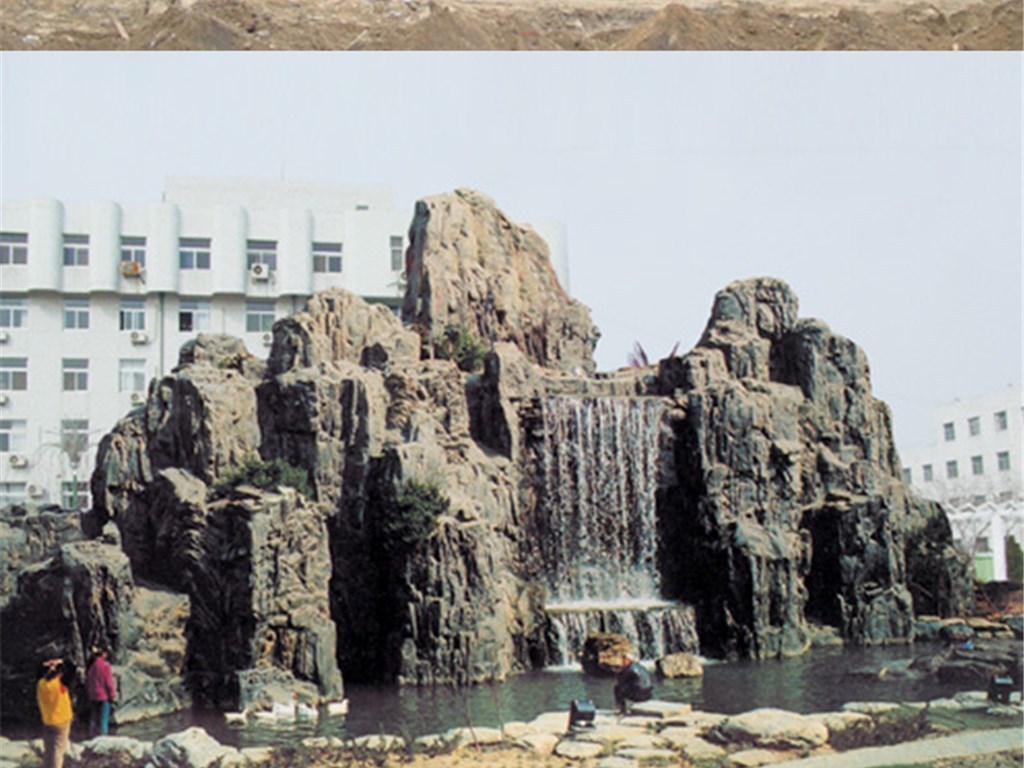 乐竞在线登录假山假景假脸！央一《看得睹境遇的窗》爆火打脸众少流水线烂剧