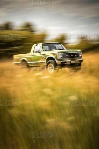 ģ˶4x4ڲݵ