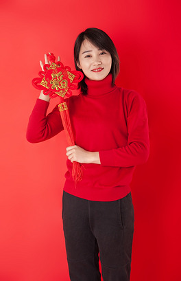 美女新年拜年高清人像摄影图图片素材_原创美女新年拜年高清人像摄影