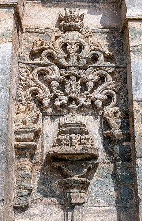 Lakkundi, Karnataka, India - November 6, 2013: Brahma Jinalaya temple.ǽɫʯǽװεķ.