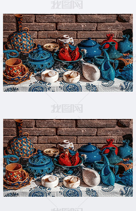 Ceramic national dishes of blue color on the eastern market of Iran