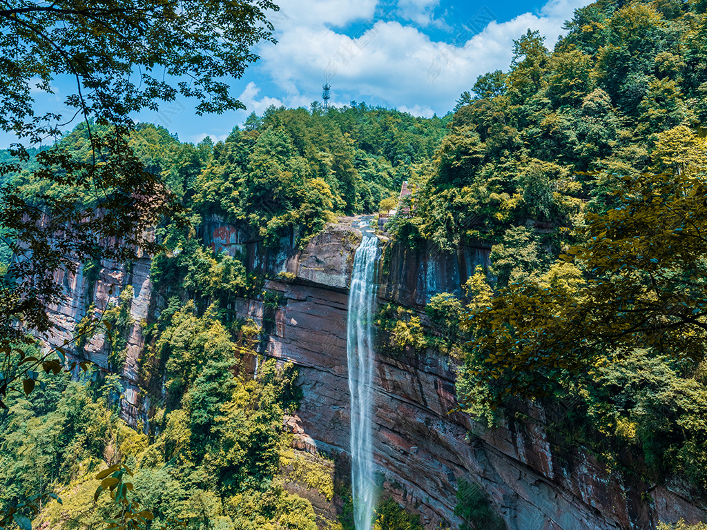 重庆四面山土地岩瀑布