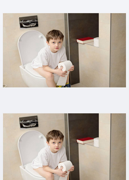 原创7岁的小男孩坐在马桶上版权可商用