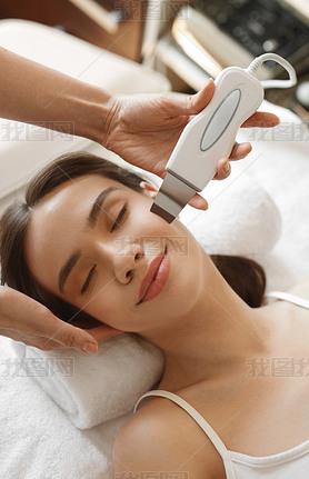 Woman Skin Care. Ultrasound Citation Skin Beauty Treatment