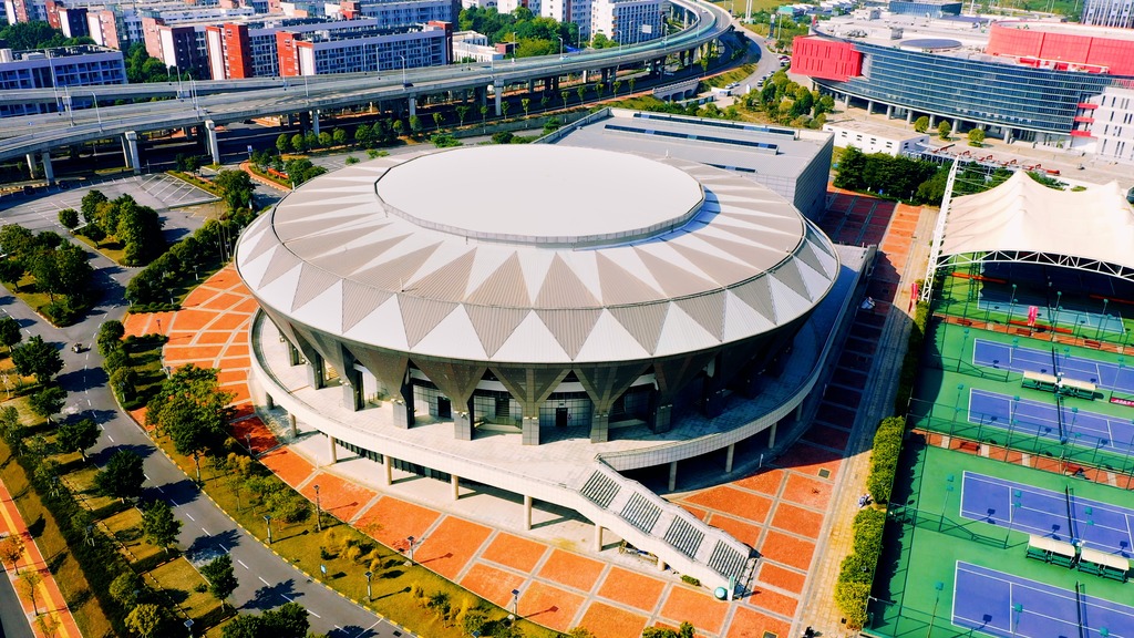 4k广西柳州体育馆建筑实拍视频