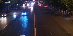 实拍城市夜景交通车辆