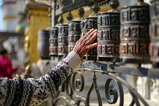  swayambhunath stupa ߵĸŮ