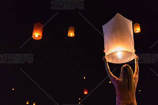 ̩ loy krathong ջ򸡶зĸŮ.