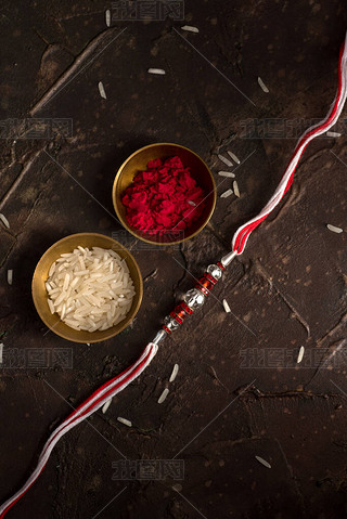 Raksha BandhanŵRakhi  Rice GrainsKumkum  ӡȴͳֵܽü䰮.