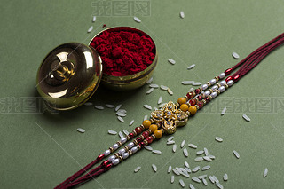 ӡȽڣRaksha BandhanŵRakhi  Rice GrainsKumkum ӡȴͳֵܽü䰮.